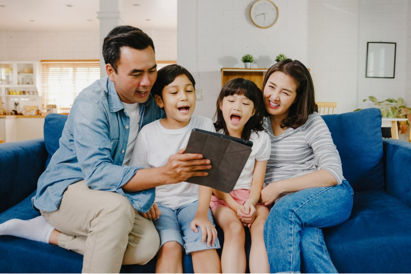 Penempatan router WiFi yang tepat akan membuat sinyal internet merata ke seluruh sudut rumah.